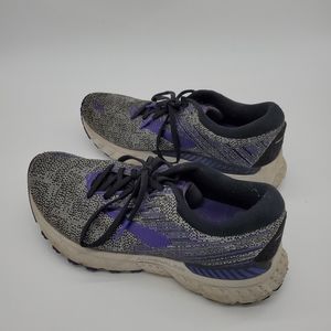 Brooks womens running shoes